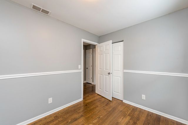 19451 W Hoag Court, Mundelein, IL 60060