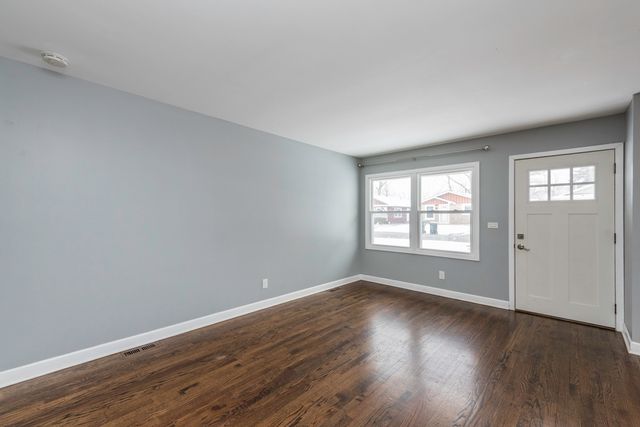 19451 W Hoag Court, Mundelein, IL 60060