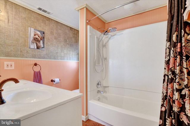 6 CULPEPPER RD, Shrewsbury, PA 17361
