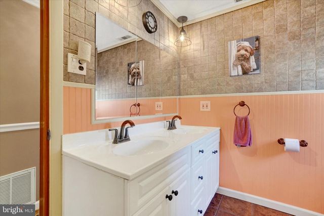 6 CULPEPPER RD, Shrewsbury, PA 17361