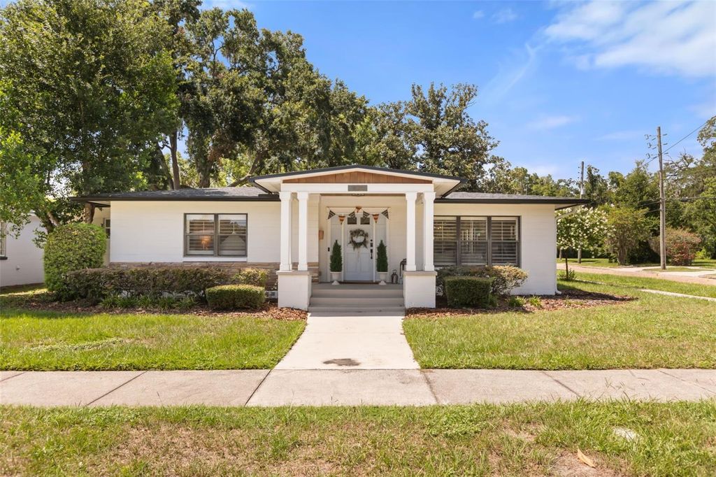 Image 2 of property listing at 934 BOARDMAN STREET, Orlando, FL 32804