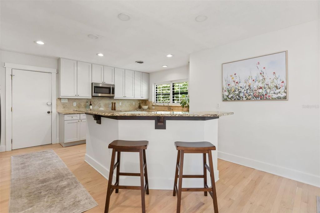 Image 11 of property listing at 934 BOARDMAN STREET, Orlando, FL 32804