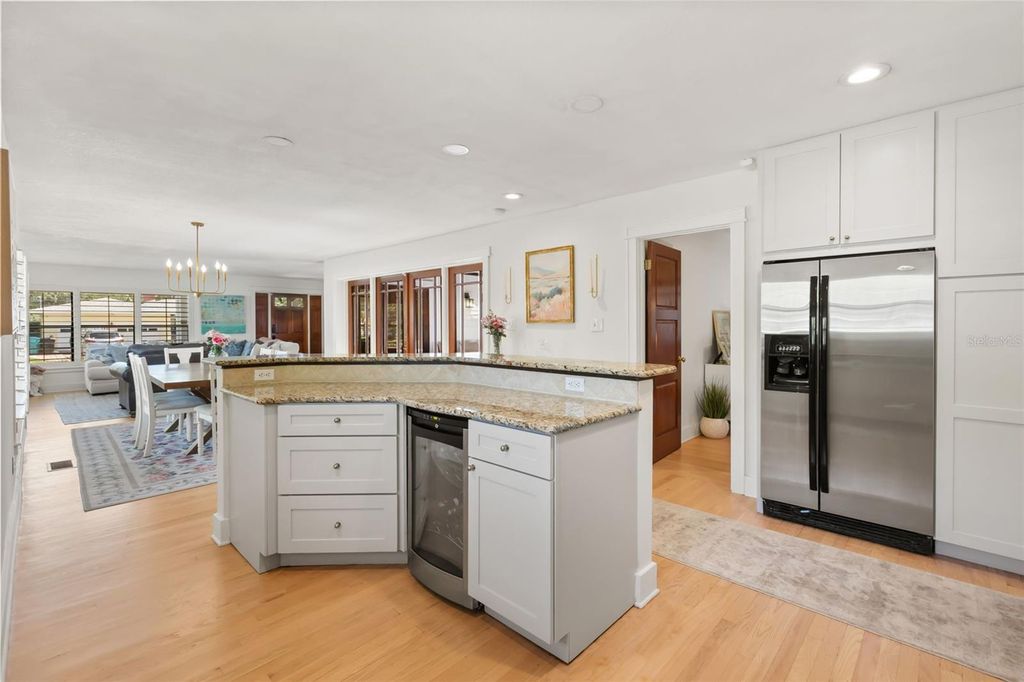 Image 14 of property listing at 934 BOARDMAN STREET, Orlando, FL 32804