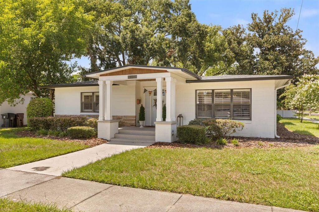 Image 3 of property listing at 934 BOARDMAN STREET, Orlando, FL 32804