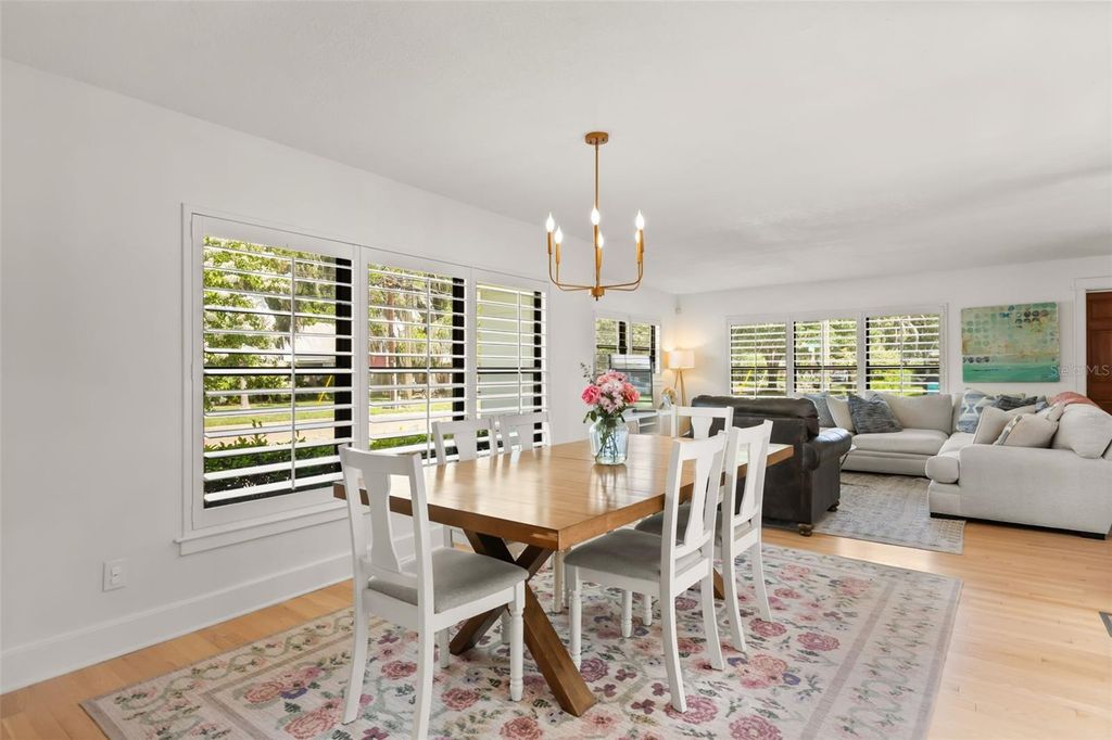 Image 9 of property listing at 934 BOARDMAN STREET, Orlando, FL 32804