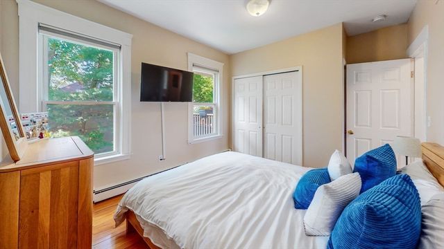 33 Main St 2, Somerville, MA 02145