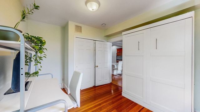 33 Main St 2, Somerville, MA 02145