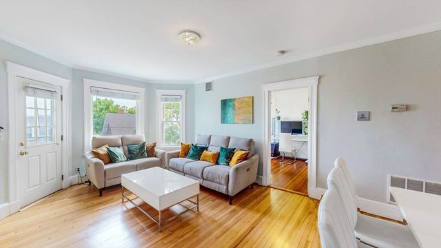 33 Main St 2, Somerville, MA 02145