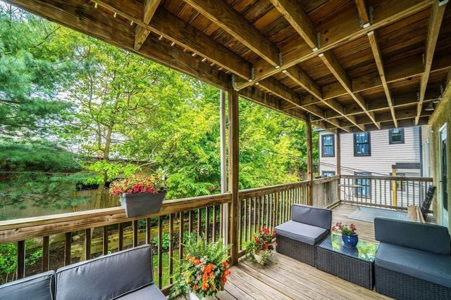 33 Main St 2, Somerville, MA 02145