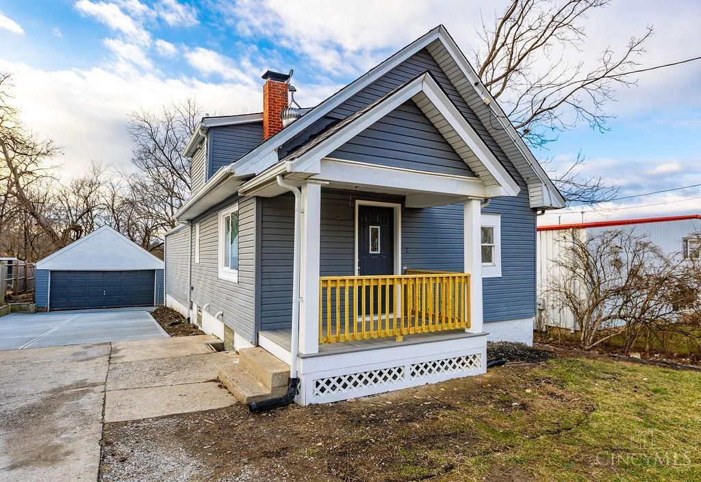 10167 Wayne Avenue, Woodlawn, OH 45215