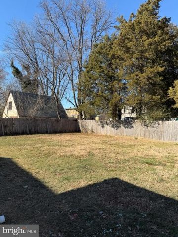 6810 PICKETT DR, Suitland, MD 20746