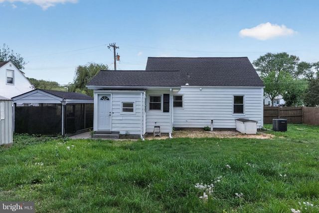 6810 PICKETT DR, Suitland, MD 20746