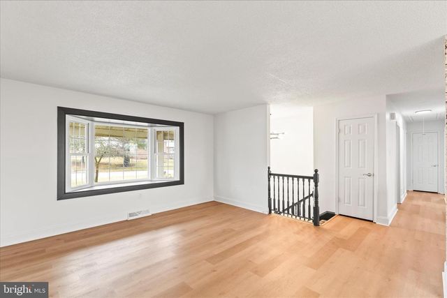 21 INDEPENDENCE DR, New Freedom, PA 17349