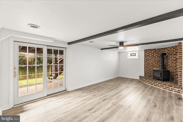 21 INDEPENDENCE DR, New Freedom, PA 17349