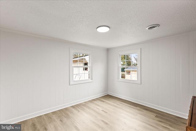 21 INDEPENDENCE DR, New Freedom, PA 17349