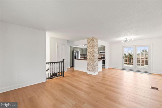 21 INDEPENDENCE DR, New Freedom, PA 17349