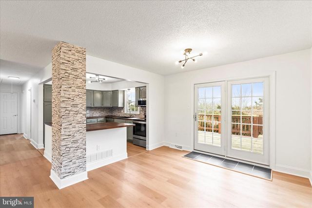 21 INDEPENDENCE DR, New Freedom, PA 17349