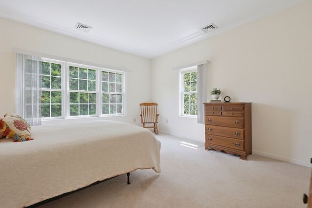 631 East St J204, Mansfield, MA 02048