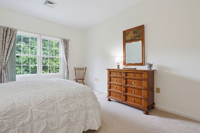 631 East St J204, Mansfield, MA 02048
