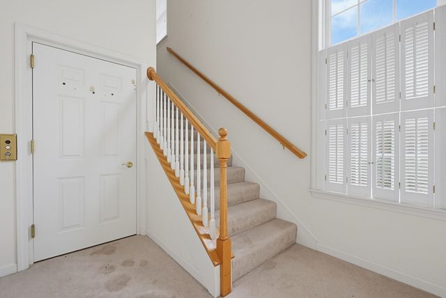 631 East St J204, Mansfield, MA 02048