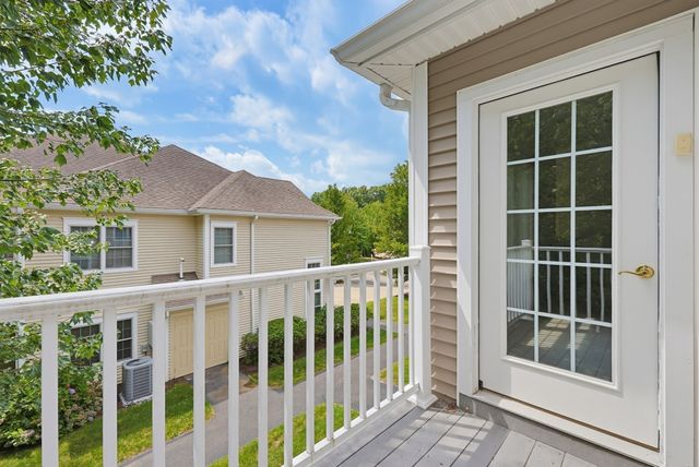 631 East St J204, Mansfield, MA 02048