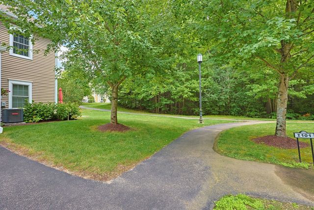 631 East St J204, Mansfield, MA 02048