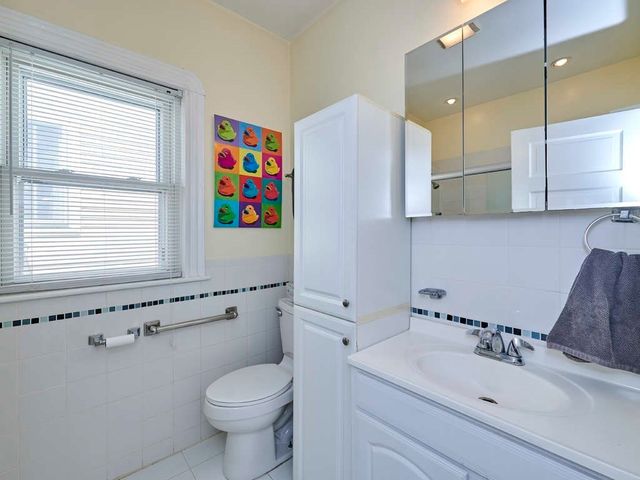 48 Wordsworth St 2, Boston, MA 02128