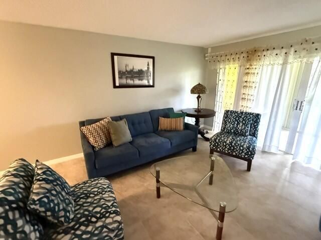 10040 Meridian Way N 103, Palm Beach Gardens, FL 33410