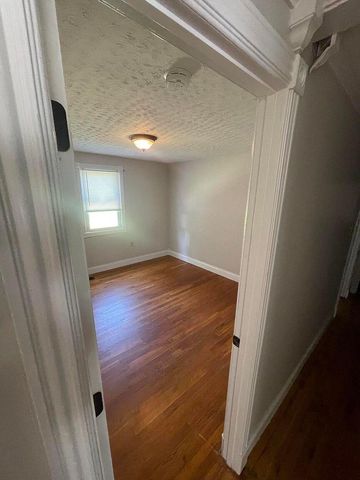 323 Hamilton Avenue, Somerset, KY 42501