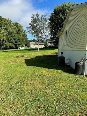 323 Hamilton Avenue, Somerset, KY 42501