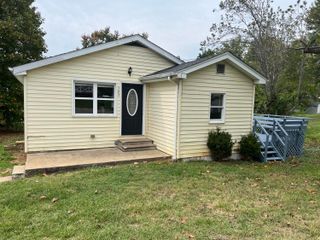 323 Hamilton Avenue, Somerset, KY 42501