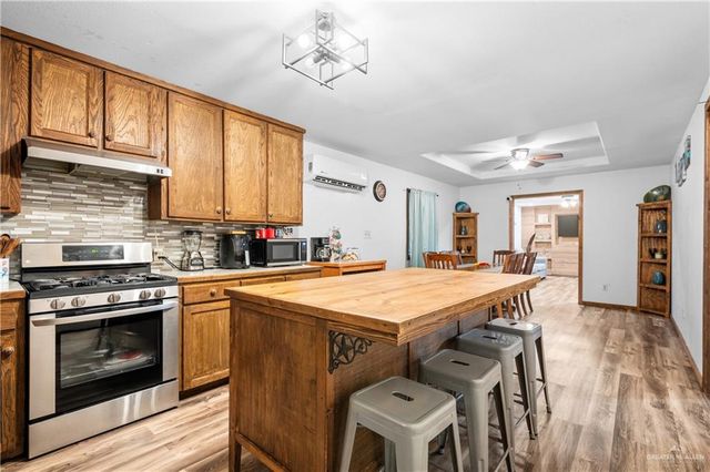 16319 Eagle Pass Street, Edinburg, TX 78542