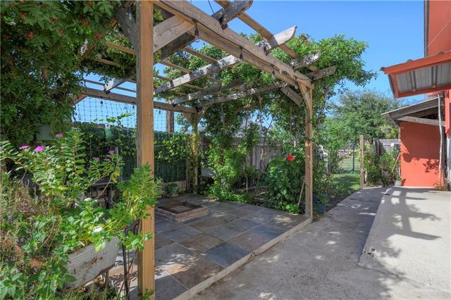 16319 Eagle Pass Street, Edinburg, TX 78542