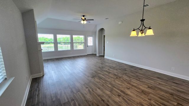 552 Firethorn Drive, Royse City, TX 75189