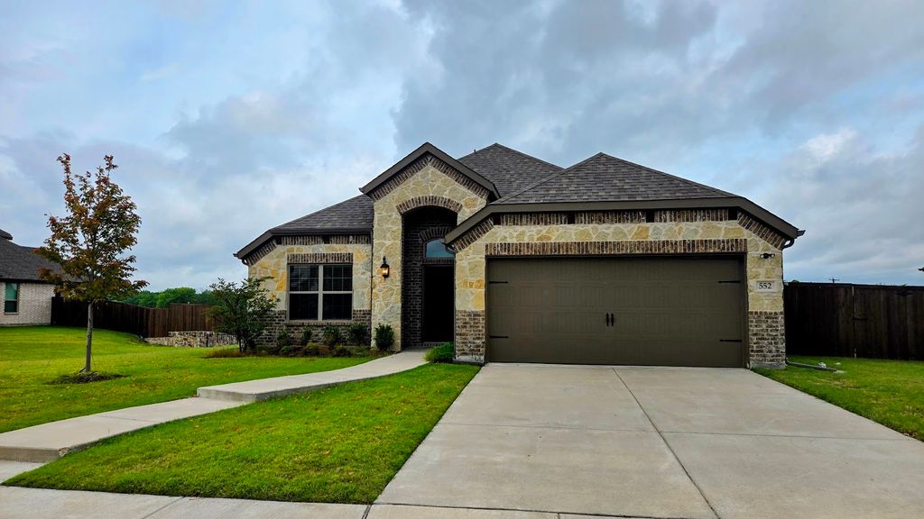 552 Firethorn Drive, Royse City, TX 75189