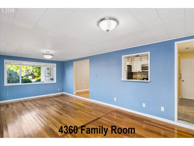 4360 CATALINA St, Eugene, OR 97402