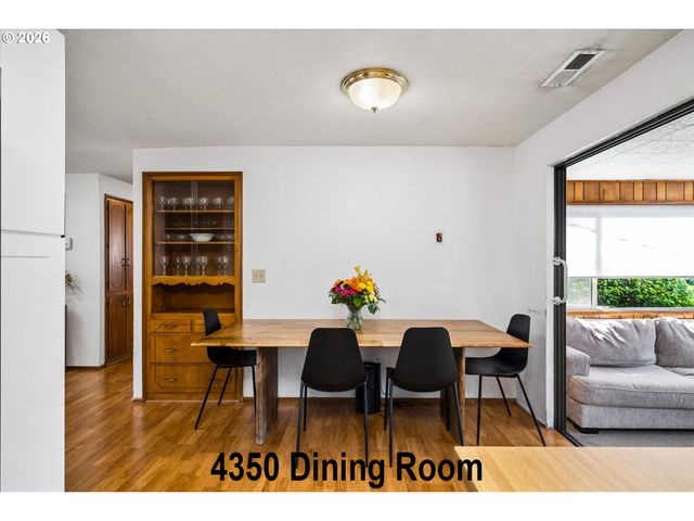 4360 CATALINA St, Eugene, OR 97402