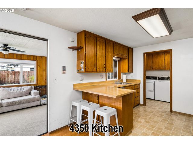 4360 CATALINA St, Eugene, OR 97402