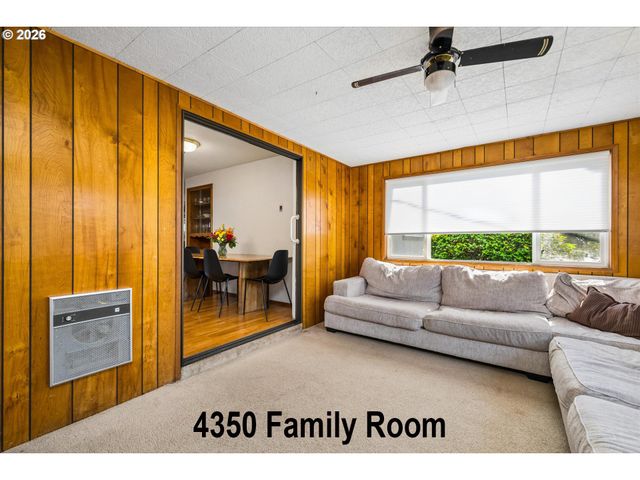 4360 CATALINA St, Eugene, OR 97402