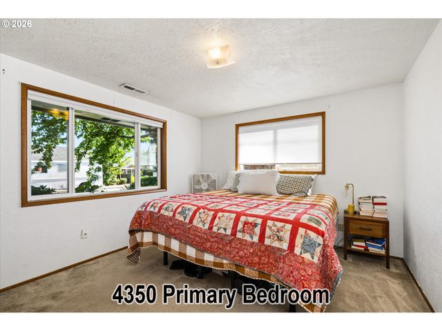 4360 CATALINA St, Eugene, OR 97402