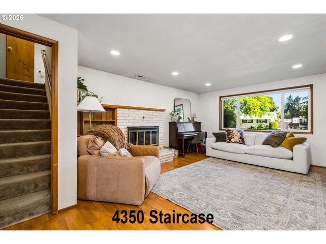 4360 CATALINA St, Eugene, OR 97402
