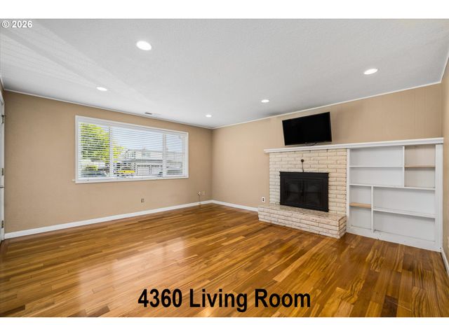 4360 CATALINA St, Eugene, OR 97402