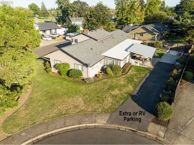 4360 CATALINA St, Eugene, OR 97402