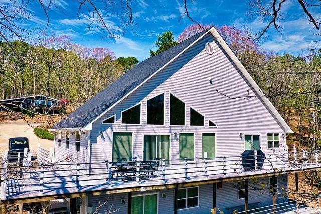 135 Wilshire Drive, Fairfield Bay, AR 72088