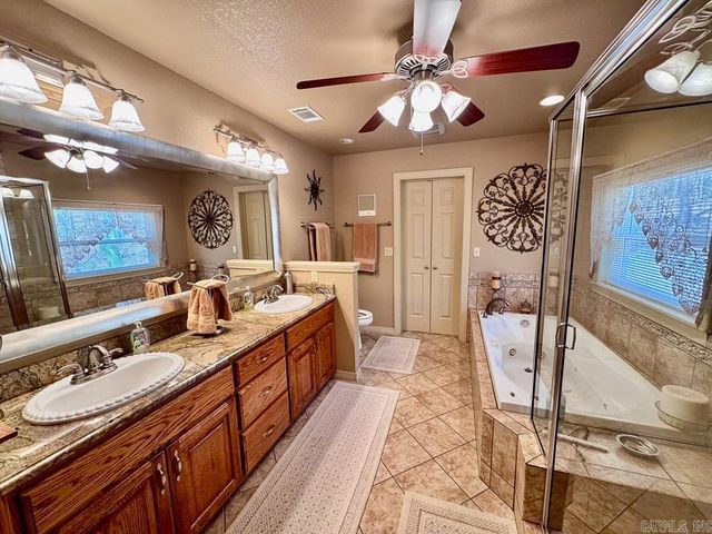 135 Wilshire Drive, Fairfield Bay, AR 72088