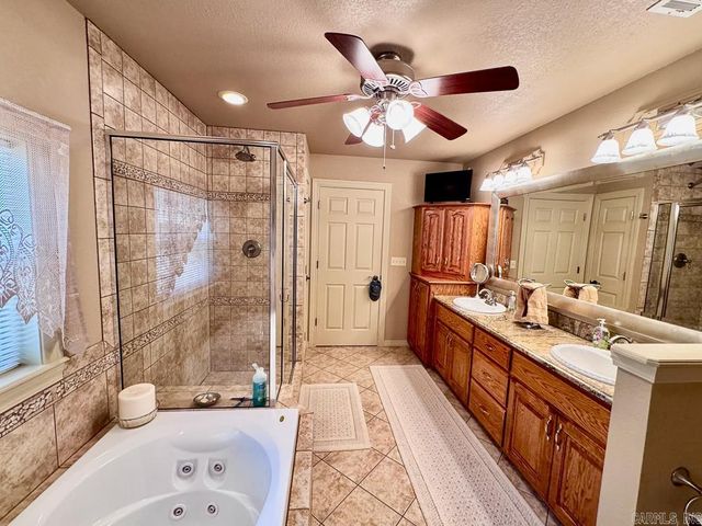 135 Wilshire Drive, Fairfield Bay, AR 72088