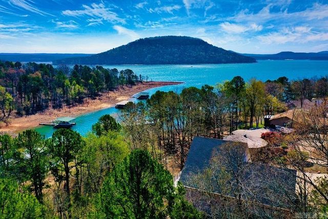 135 Wilshire Drive, Fairfield Bay, AR 72088