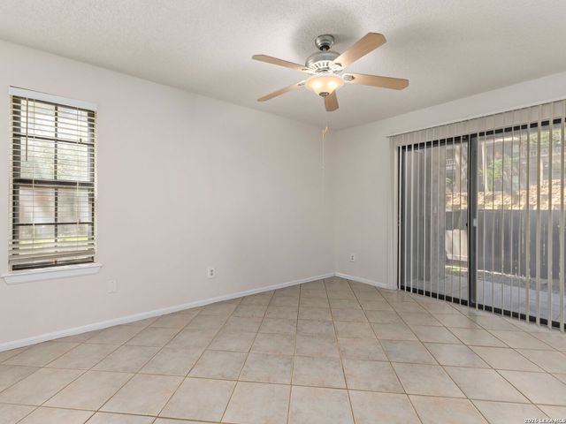 4212 Medical Dr Unit 416, San Antonio, TX 78229