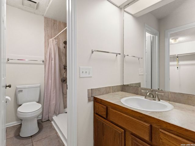 4212 Medical Dr Unit 416, San Antonio, TX 78229