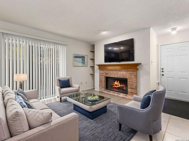 4212 Medical Dr Unit 416, San Antonio, TX 78229